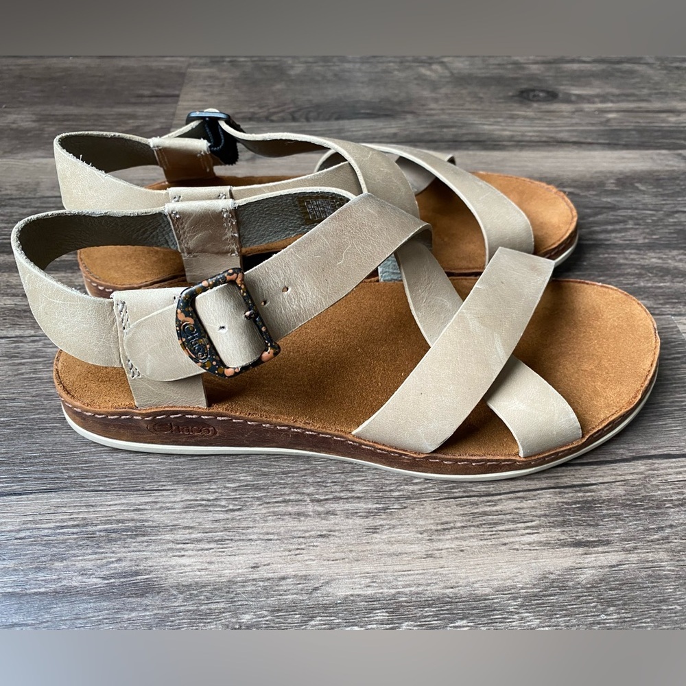 Chaco Women's Beige Strappy Sandals Size 6 - Picture 3 of 9